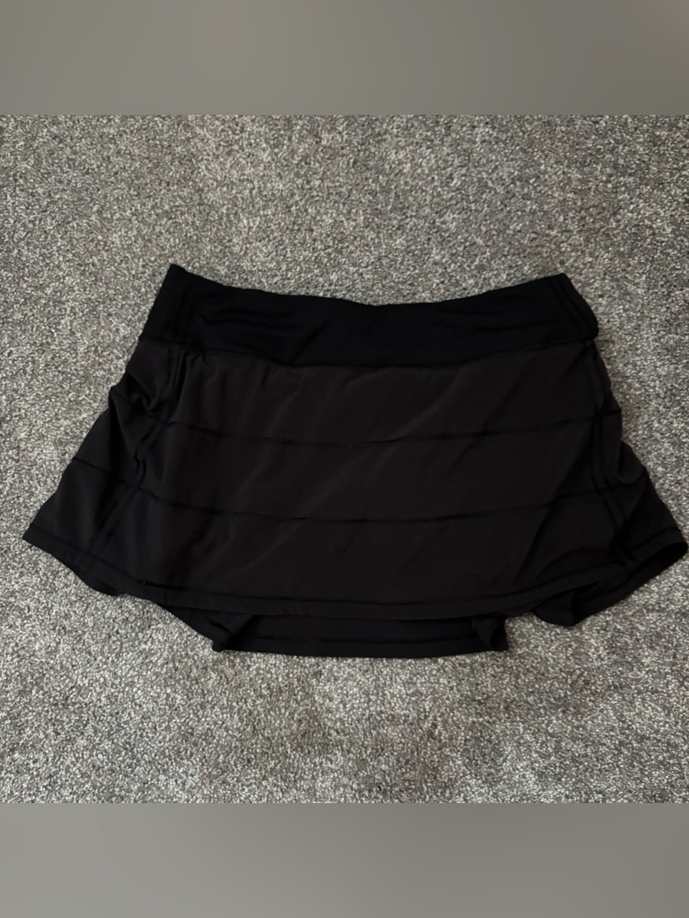 Lululemon sz 8 Pace rival skirt 13” black EUC